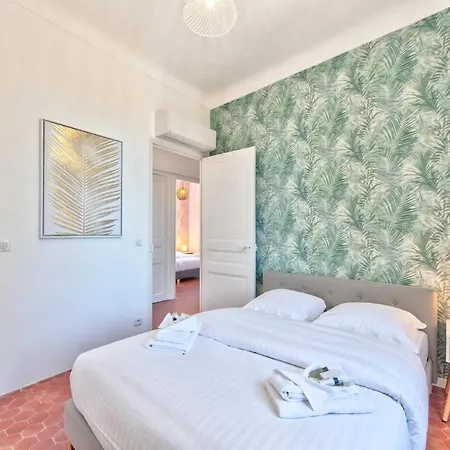 Maison Sara Les Pins 別荘 *